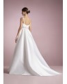 Robe Etsuko de White One