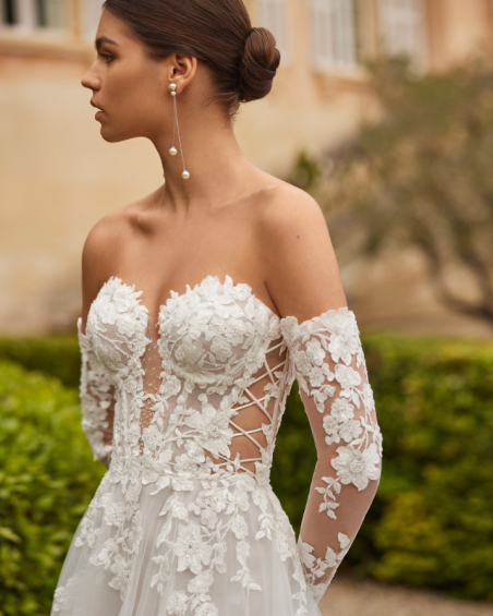 Robe de Mariée, Valen de Rosa clara