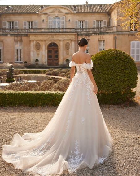 Robe de Mariée, Varen de Rosa clara