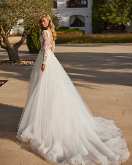 Robe de Mariée Sika, de Adriana Alier