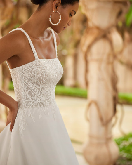 Robe de Mariée, Omeya de Rosa clara