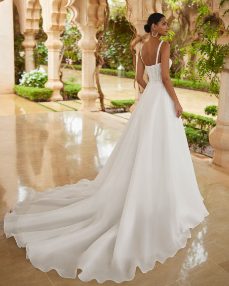 Robe de Mariée, Omeya de Rosa clara