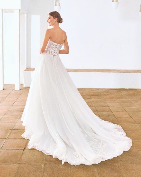 Robe Sampa de White One