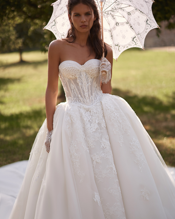Robe de Mariée, Franka de Lucesposa