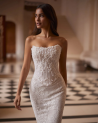 Robe de Mariée, Amanda de Lucesposa