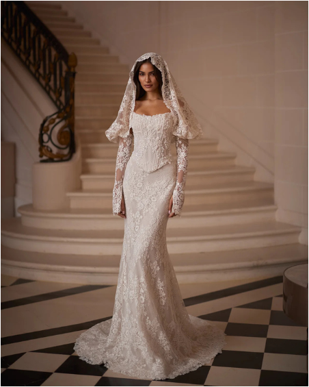 Robe de Mariée, Amanda de Lucesposa