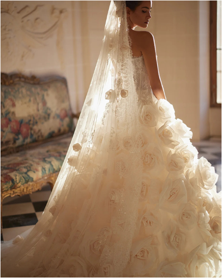 Robe de Mariée, Anette de Lucesposa