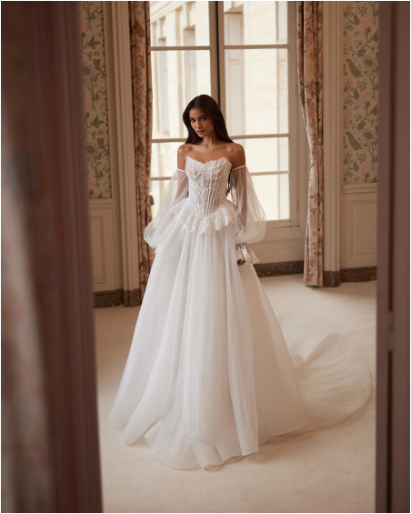 Robe de Mariée, Kiki de Lucesposa