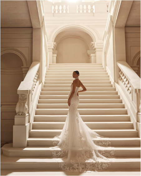 Robe de Mariée, Aina de Rosa clara
