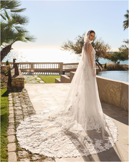 Robe de Mariée, Fibula Luna Novias