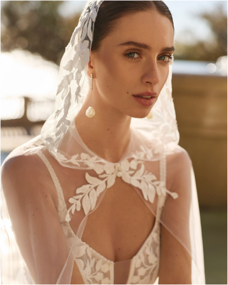 Robe de Mariée, Fibula Luna Novias