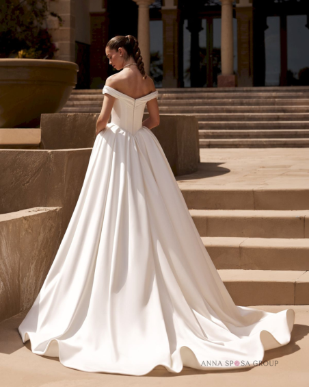 Sia, anna sposa group