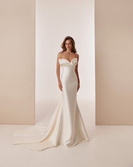 Danika , Elly Bride