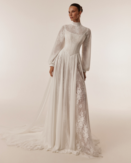 Renata, Elly Bride