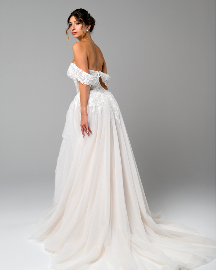 Robe 2706 de QUEEN BRIDE