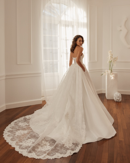 Robe de Mariée, Lucid - Ariamo